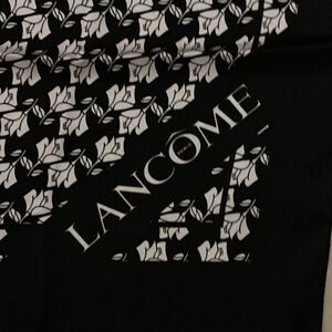 Lancôme scarf